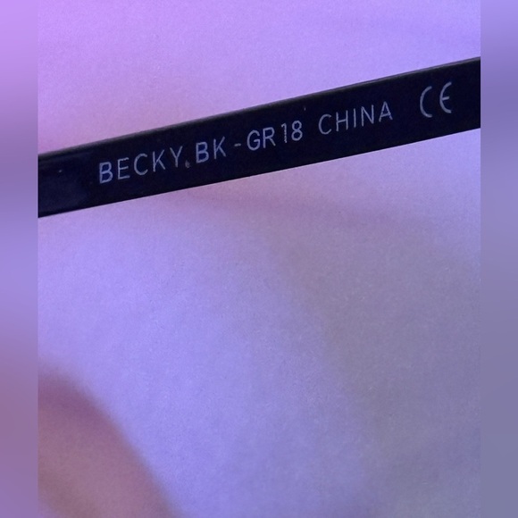 DIFF Becky Sunglasses Sunnies EUC with Case